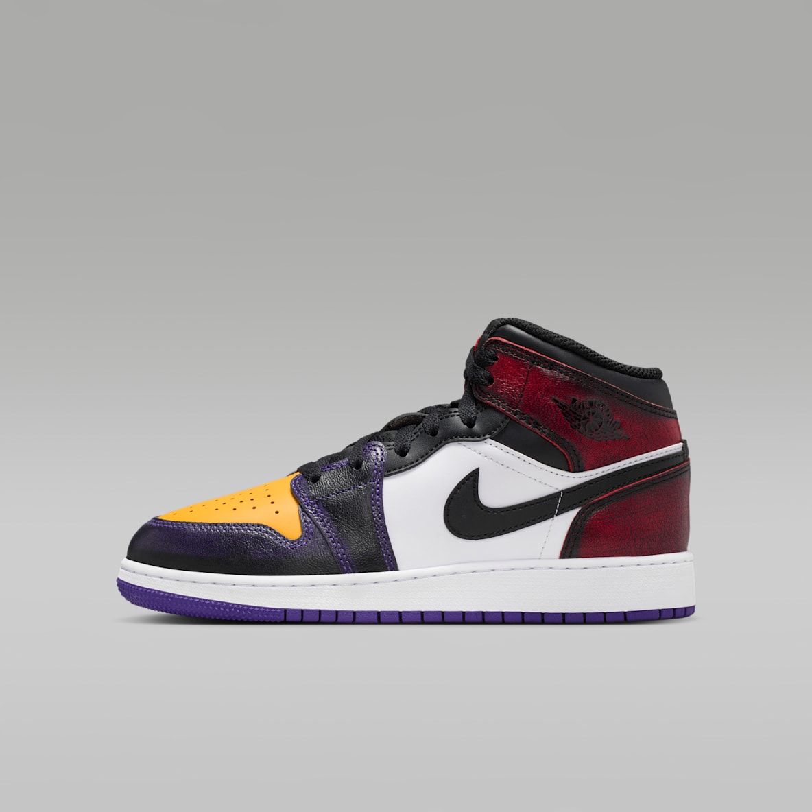 Jordan 1. Nike.com